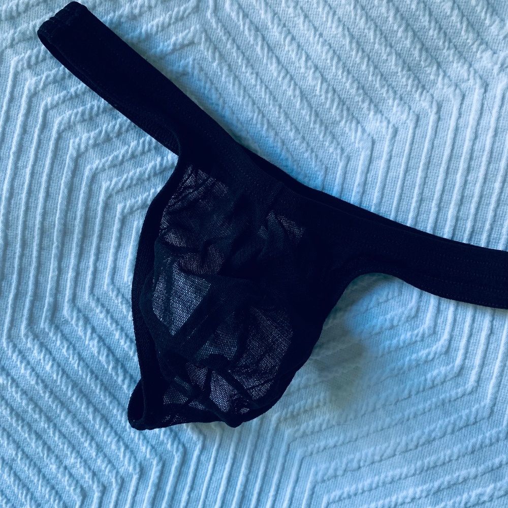 N2N Bodywear Stretchy Mesh Thong